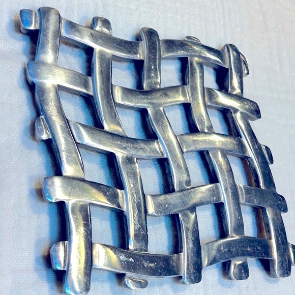 1980s Vintage Stainless Steel Silver Woven Metal Trivet Easy Hang Small Spaces - Picture 1 of 16
